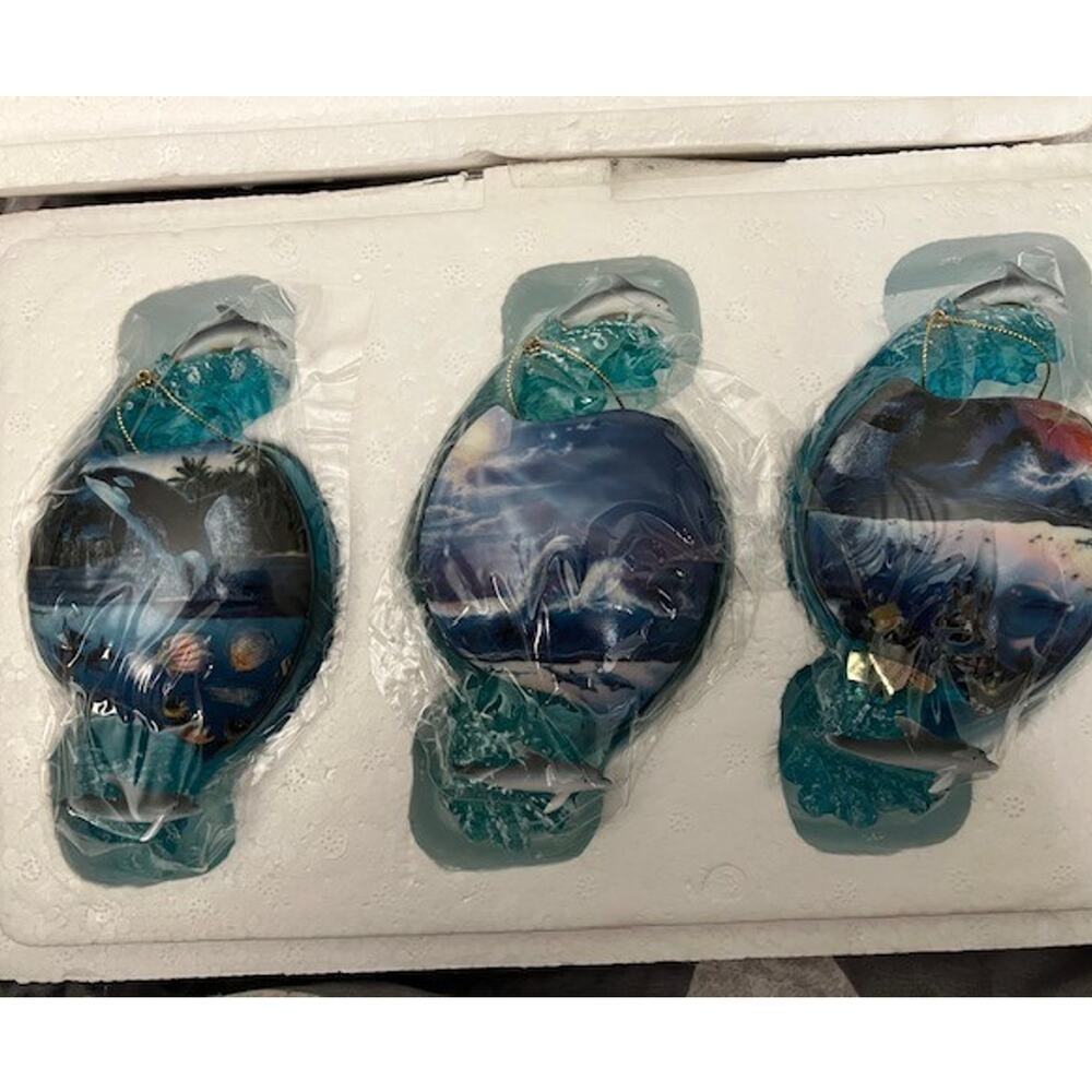 The Bradford editions above below ornament collection Sea Dolphins Decor Coastal - Picture 6 of 14